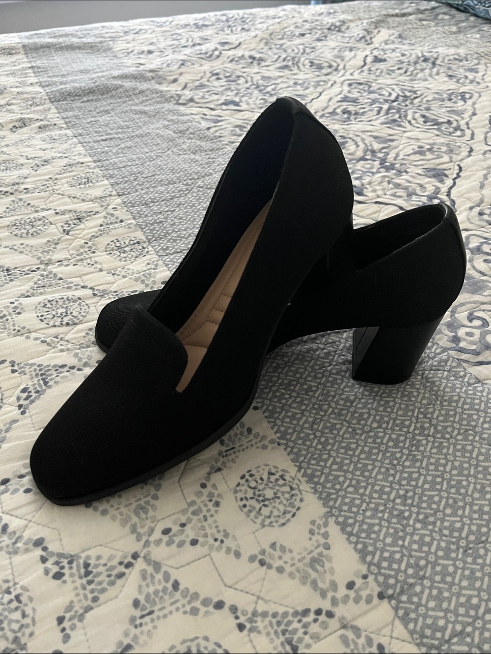 Adrienne Vittadini Black Chunky Heel Loafer Pumps